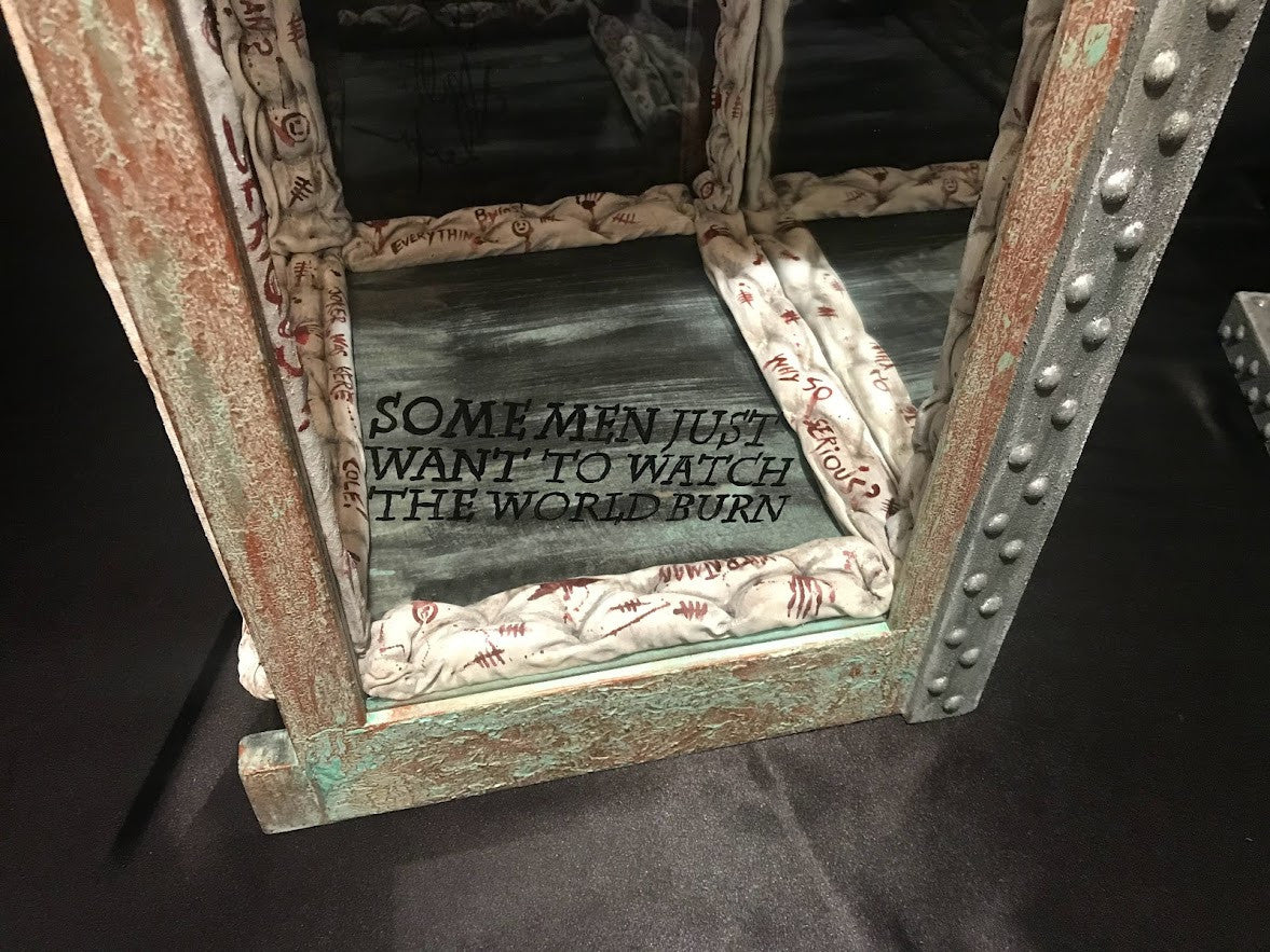 Joker - The Dark Knight Display Case