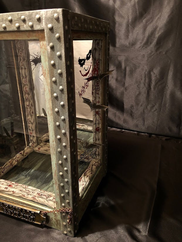 Joker - The Dark Knight Display Case